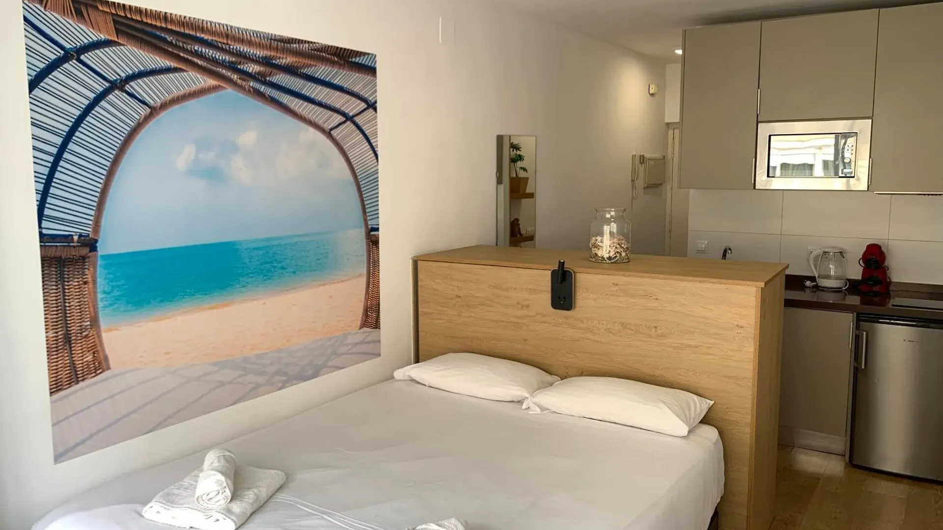 Livemalaga Malagueta Apartment  Malaga