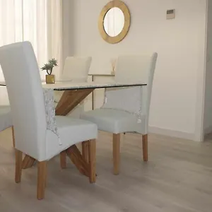 https://acogedor-apartamento-en-el-corazn-de-mlaga.1costadelsol.com